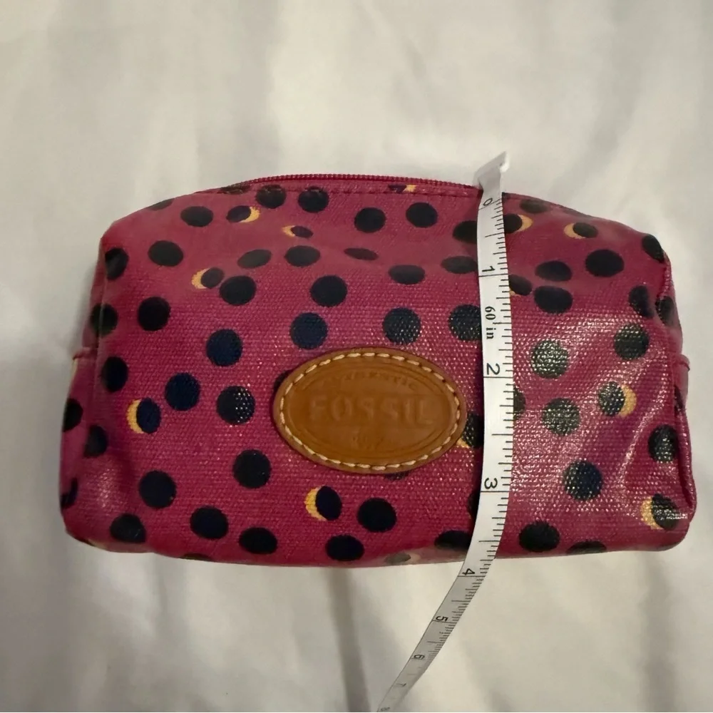 Like New Fossil Keyper Fuchsia Navy Polka Dot Coated Canvas Cosmetic Bag